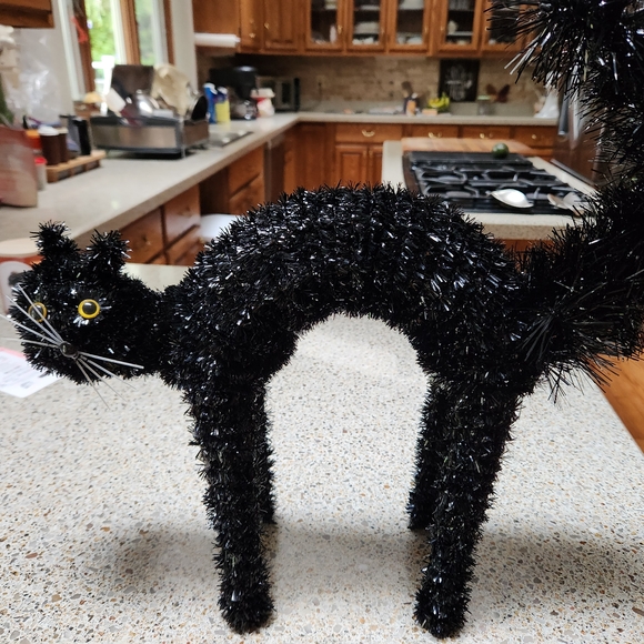 Black Cat Halloween Decoration - Picture 3 of 4